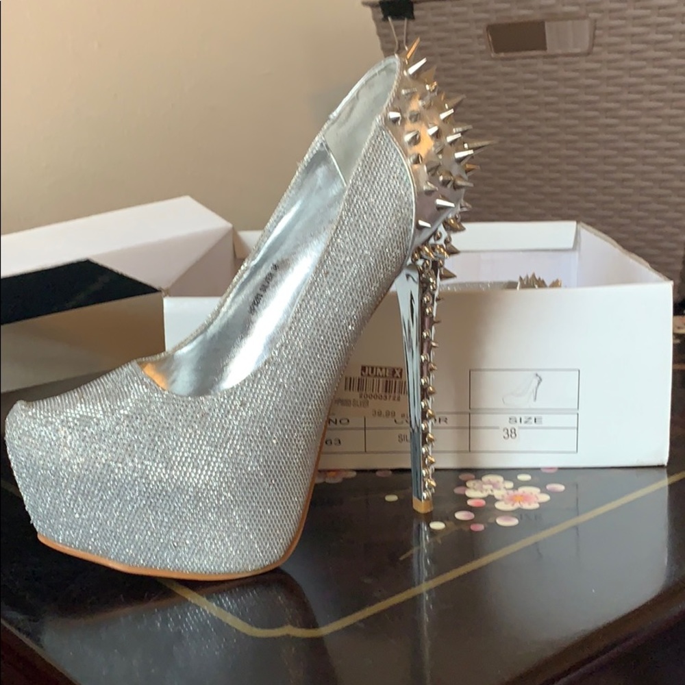 Sexy spike stiletto